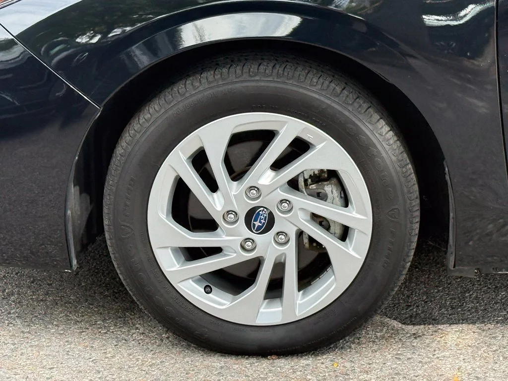 Used 2024 Crystal Black Silica Subaru Base image 6