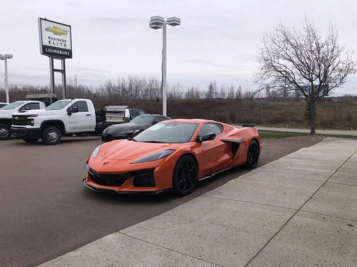 New 2026 Orange Chevrolet 2dr Z06 Cpe w/2LZ image 4