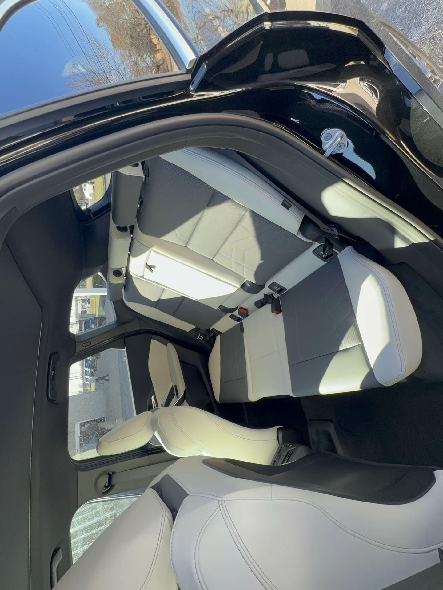 New 2026 Black Sapphire Metallic BMW xDrive28i image 20