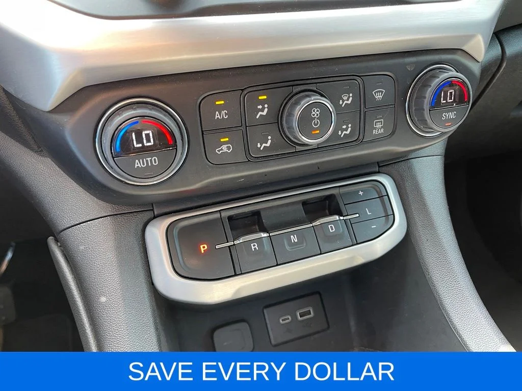 Used 2023 White GMC SLE image 12