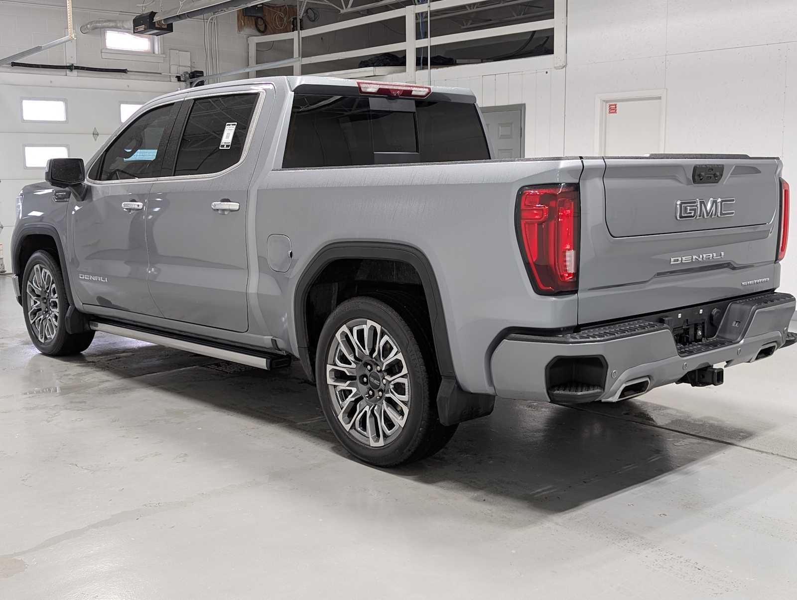 Used 2024 Sterling Metallic GMC Denali Ultimate image 11
