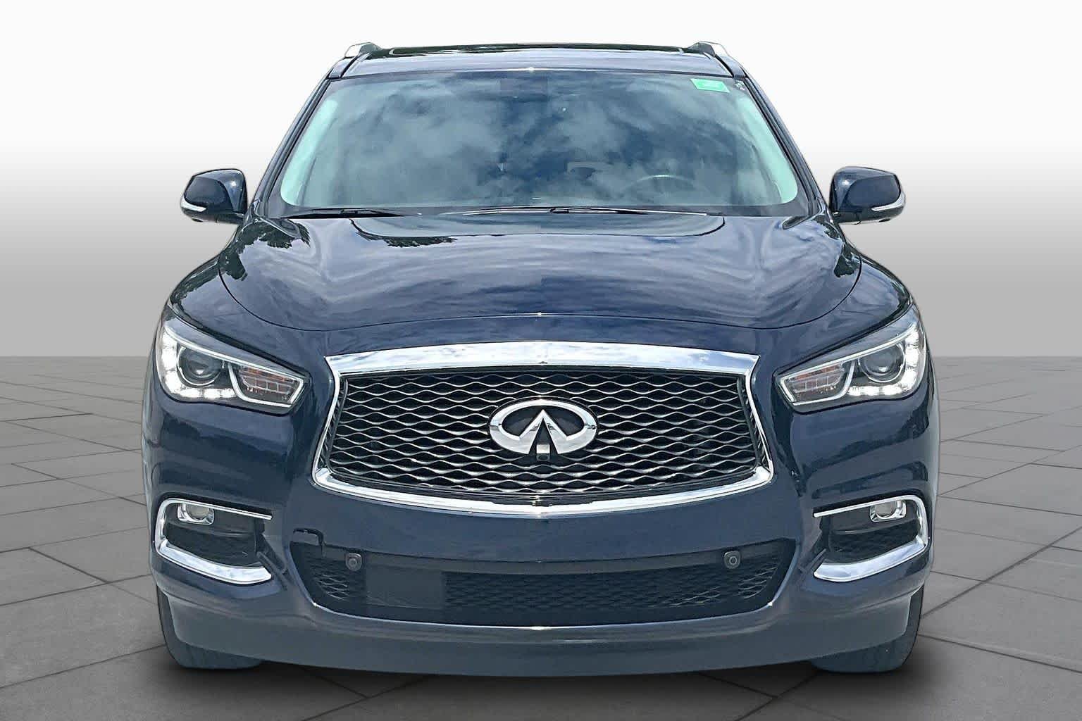 Used 2017 Hermosa Blue INFINITI  image 4