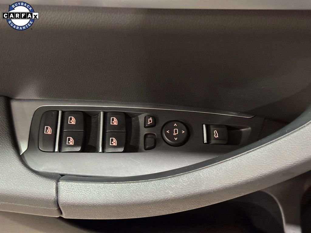 Used 2022  BMW xDrive30i image 19