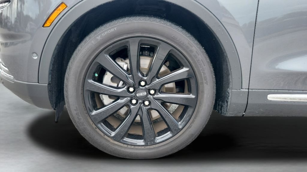 Used 2022 Gray Lincoln Reserve image 26