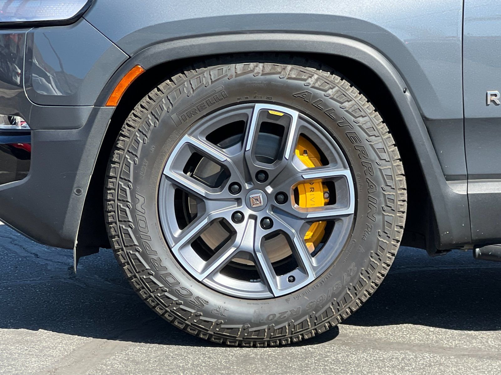 Used 2023  Rivian Adventure image 25