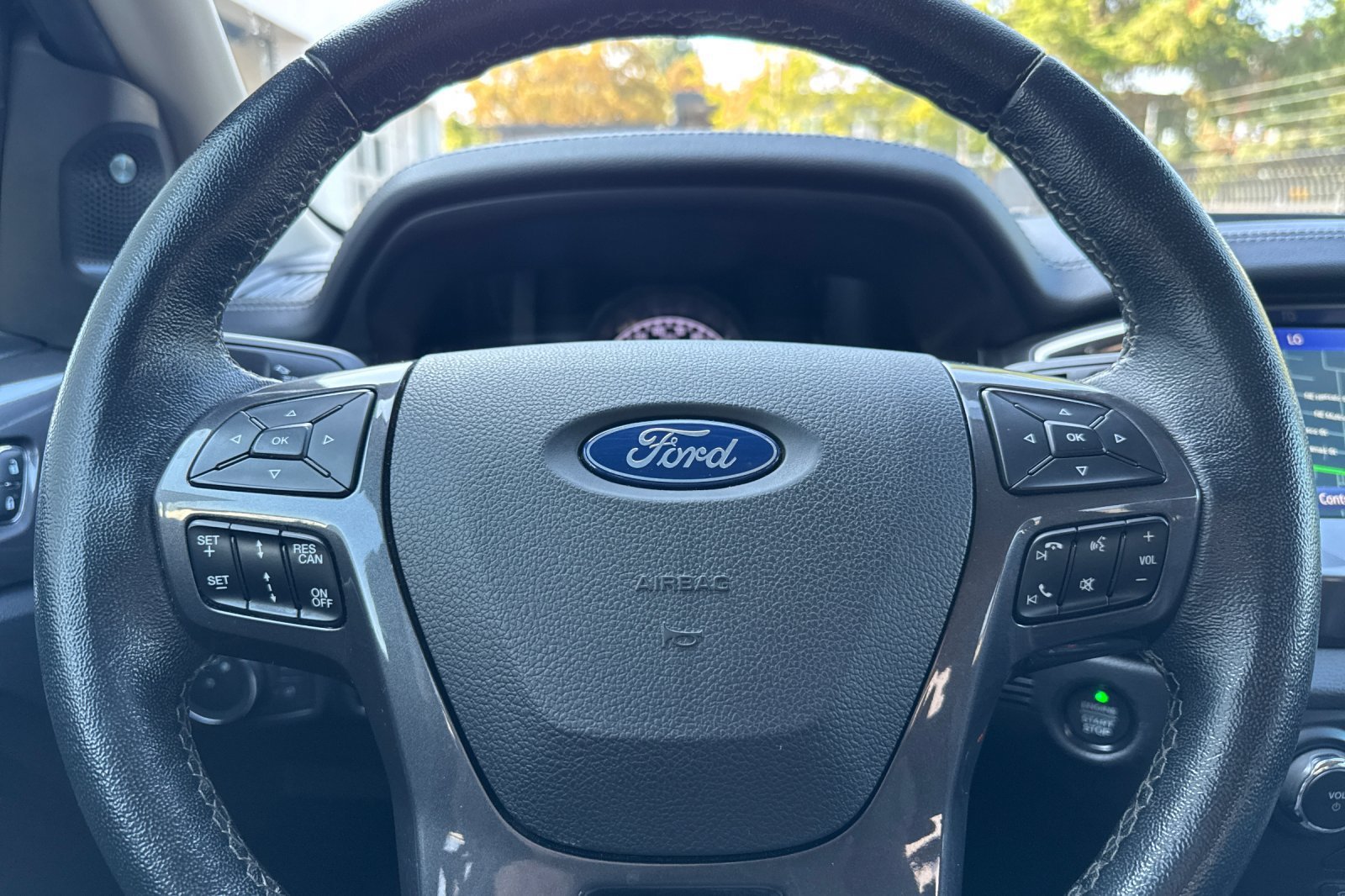 Used 2020 Shadow Black Ford LARIAT image 23