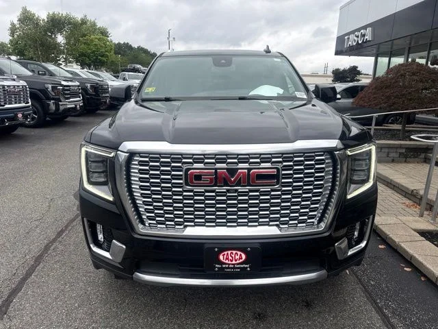 Used 2023 Black GMC Denali image 2