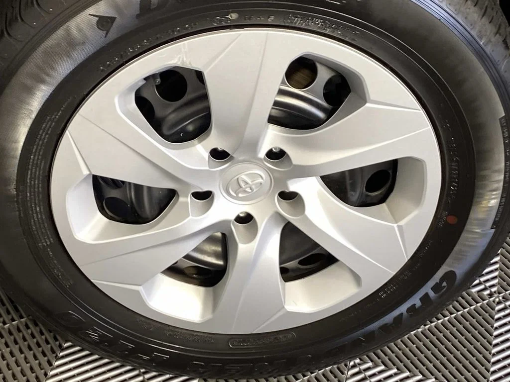 Used 2025 Silver Sky Metallic Toyota LE image 28