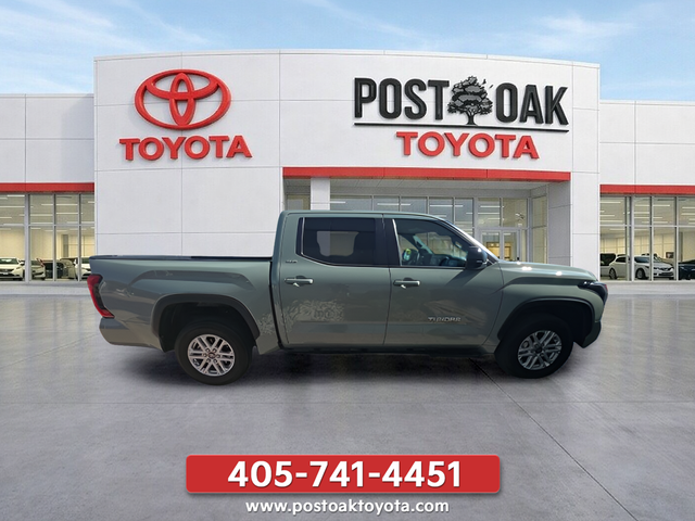 Used 2025  Toyota SR5 image 8
