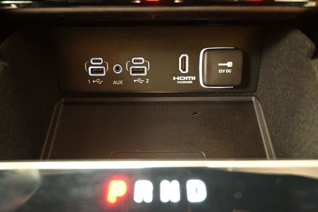 Used 2022 Silver Jeep Summit image 4