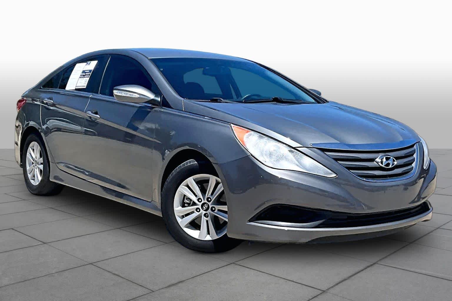 Used 2014 Harbor Gray Metallic Hyundai GLS image 3