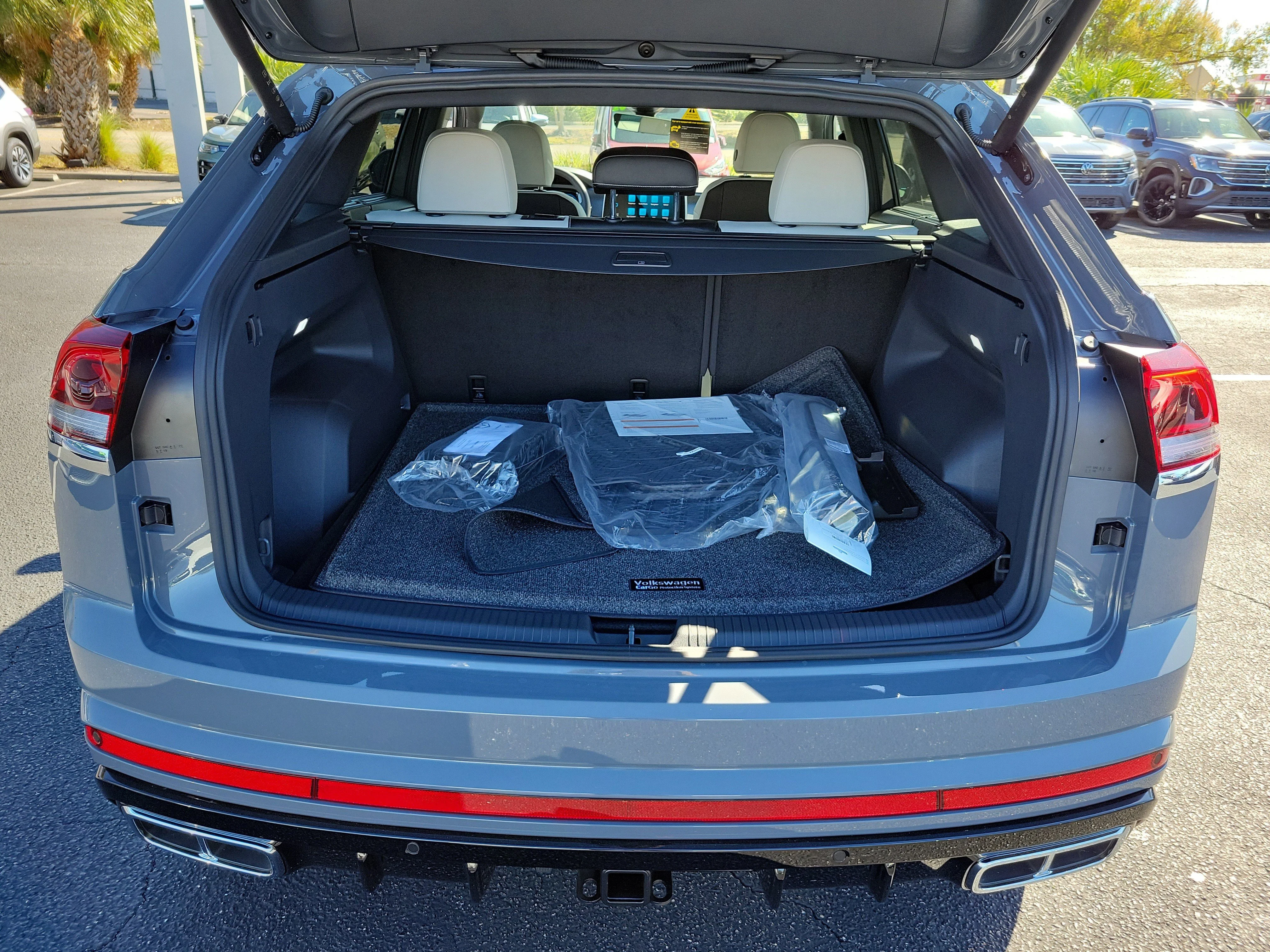 New 2026 Gray Volkswagen 2.0T SEL Premium R-Line image 13