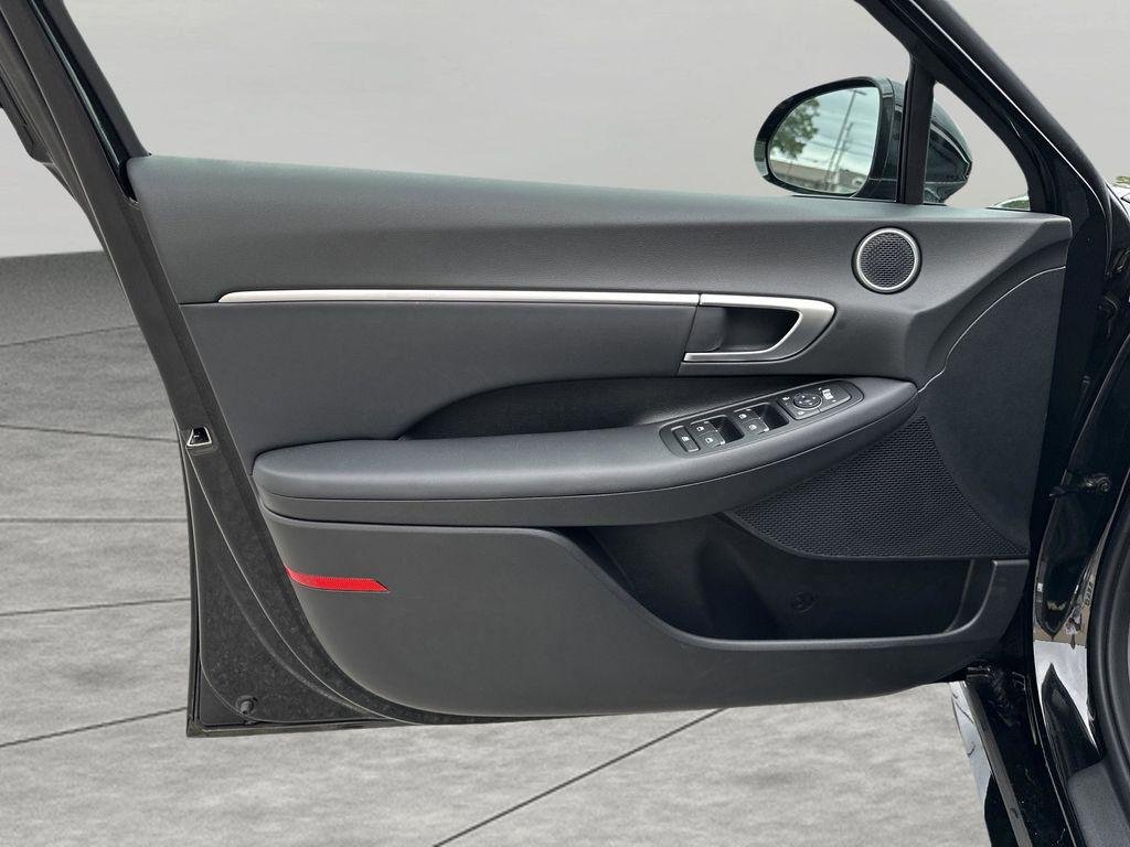 New 2026 Abyss Black Hyundai SEL Sport image 14