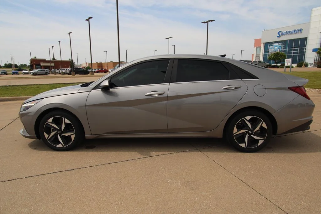 Used 2023 Silver Hyundai Limited image 17