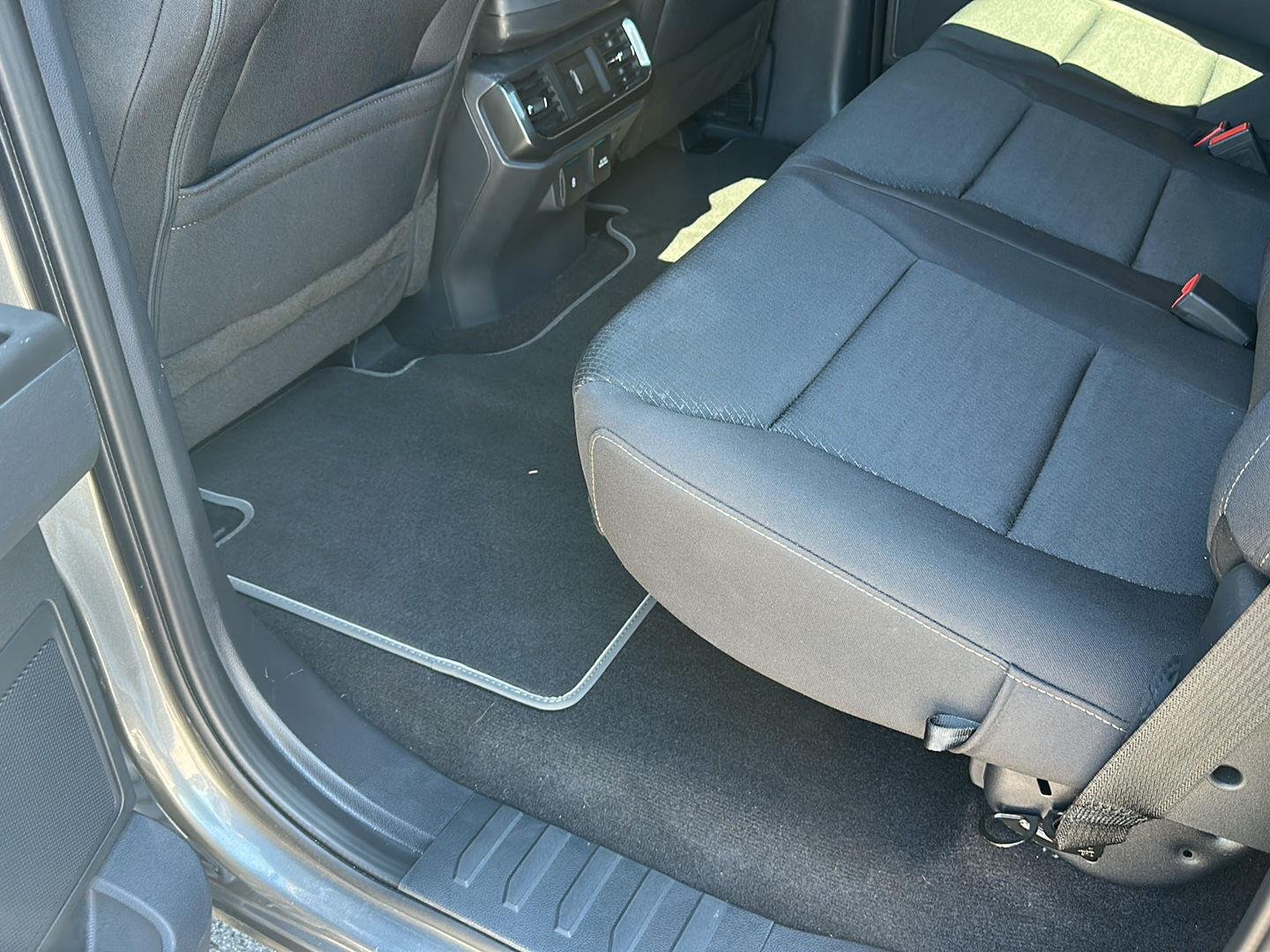 Certified Used 2022 Carbonized Gray Ford XLT image 22
