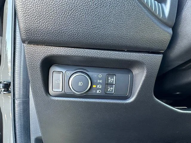 New 2026 Marsh Gray Ford XLT image 19