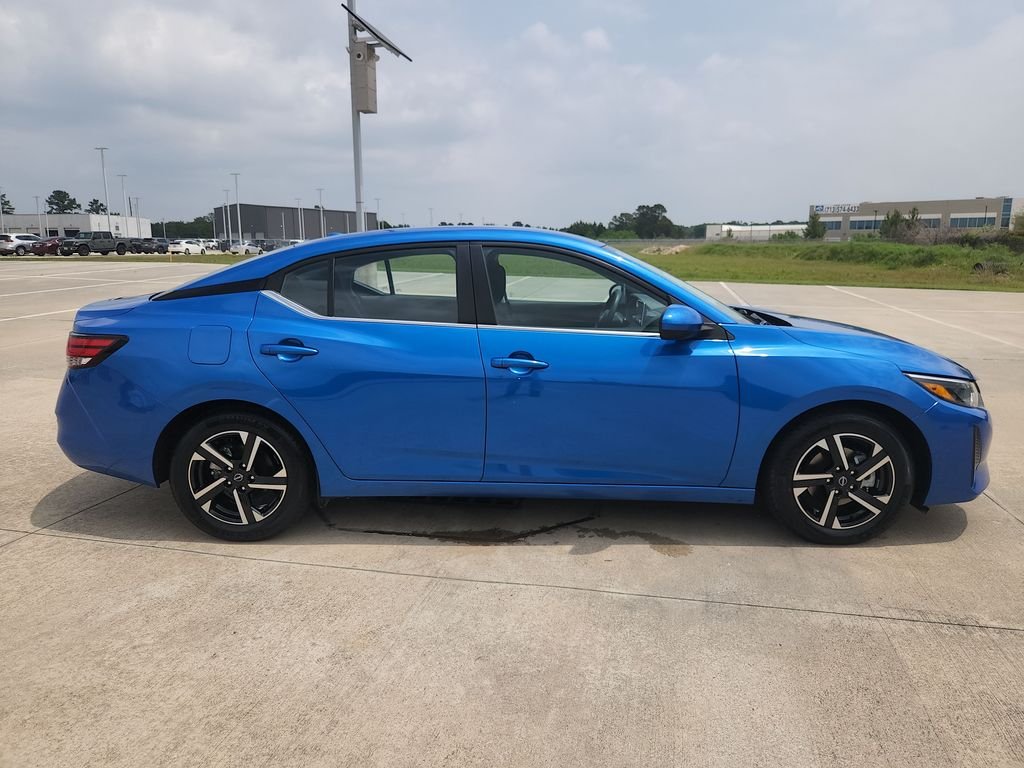 Used 2025 Blue Nissan SV image 4