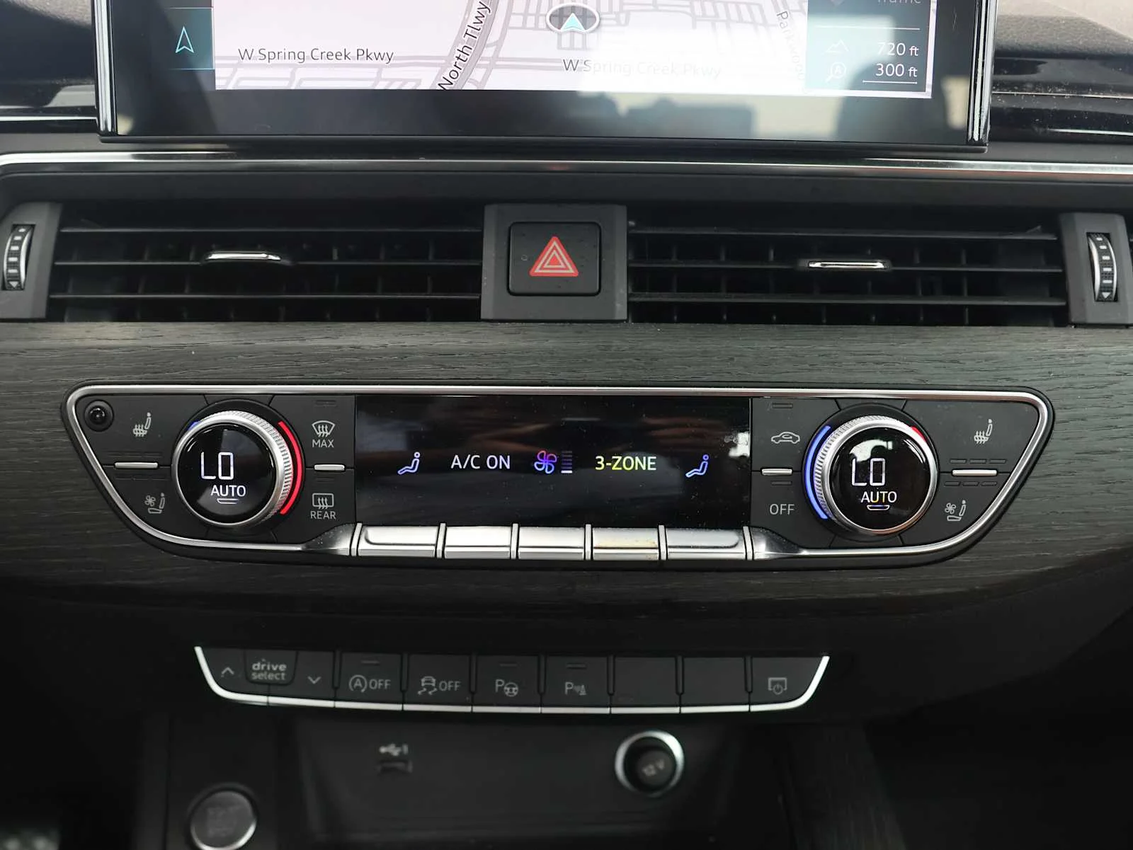 Used 2023 District Green Metallic Audi S line Prestige image 21