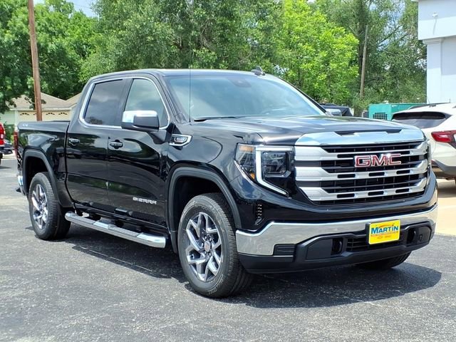 2026 GMC Sierra 1500 SLE - Photo 3