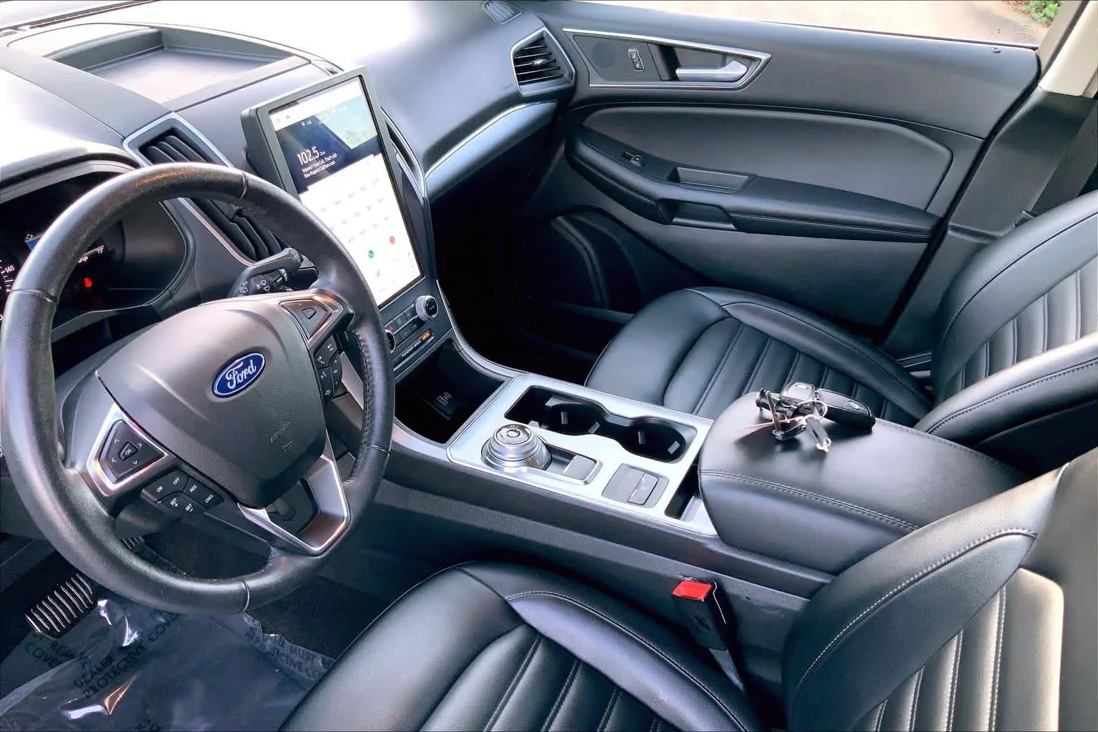Used 2022 Iconic Silver Metallic Ford SEL image 15