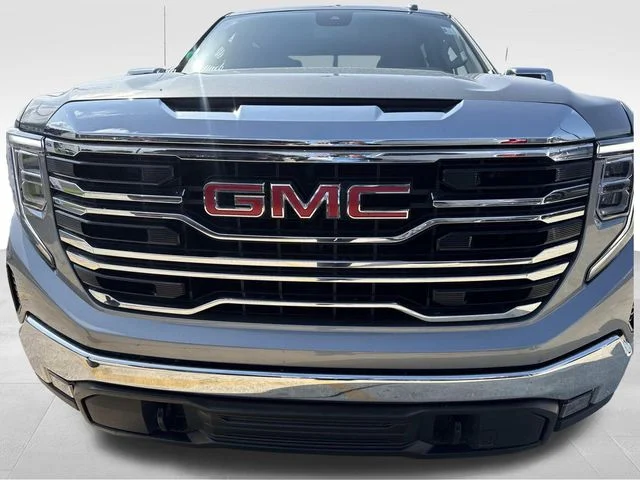 Used 2026 Silver GMC SLT image 3