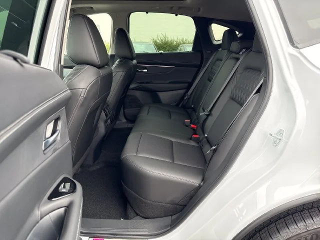 New 2026 Everest White Pearl Tricoat Nissan Platinum image 13