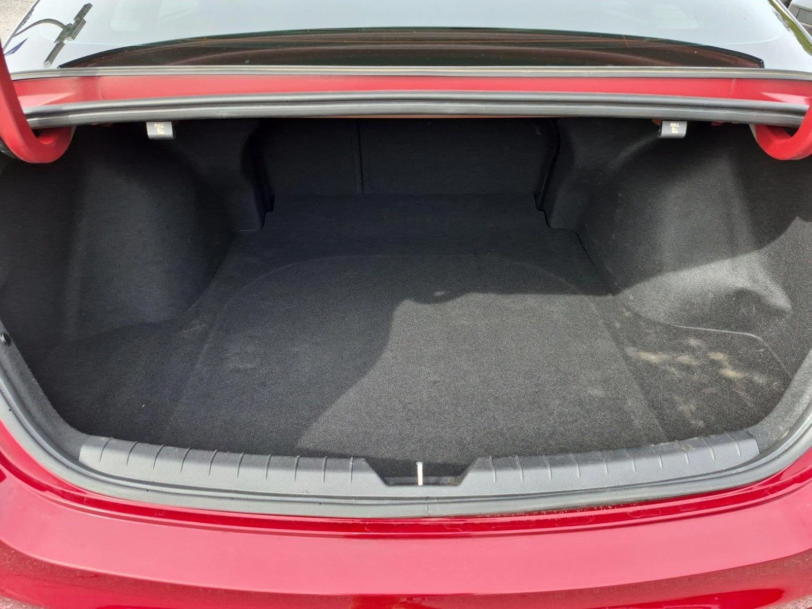 Used 2022 Passion Red Kia LXS image 32