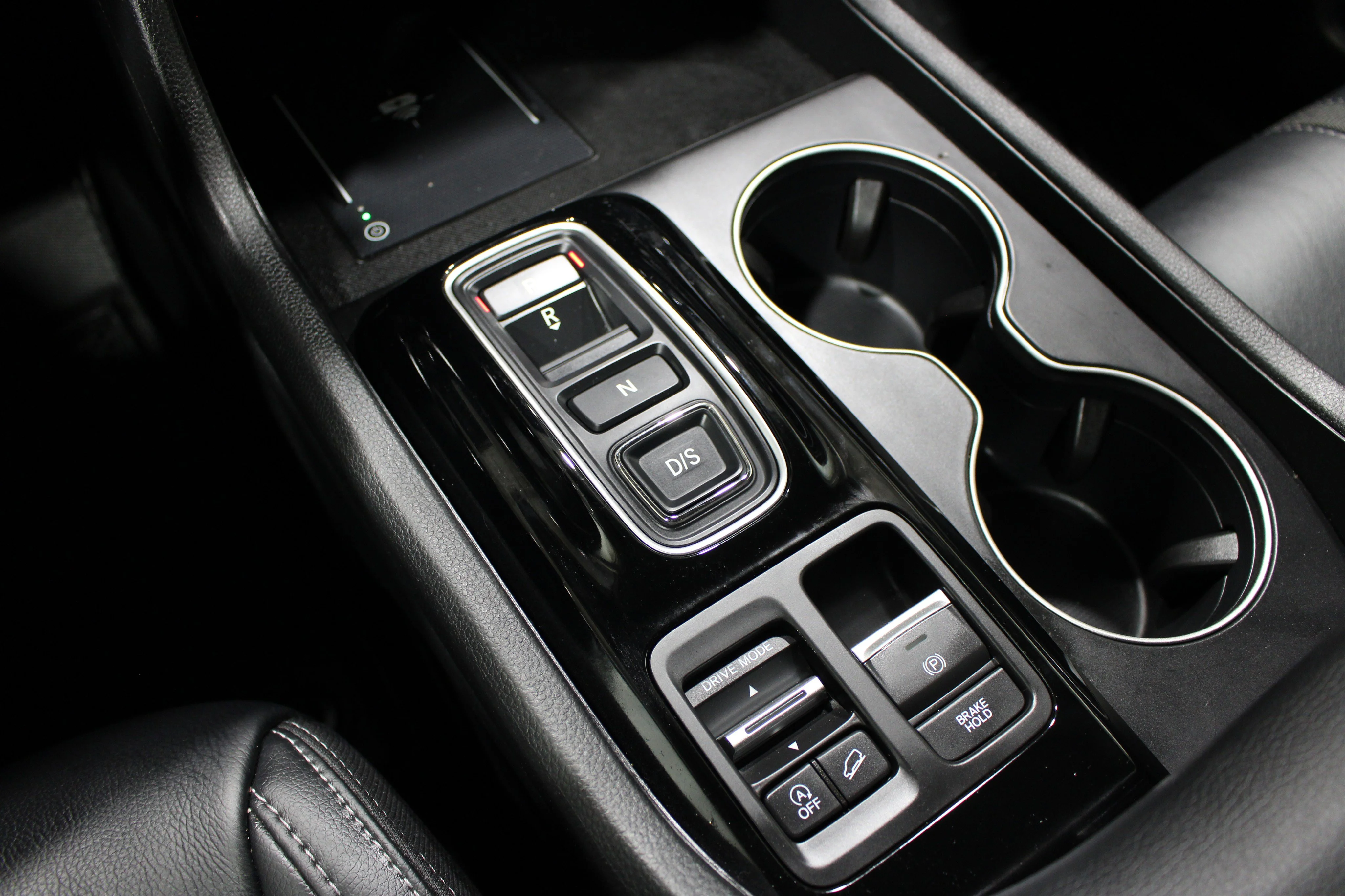 2025 Honda Pilot EX-L - Photo 17