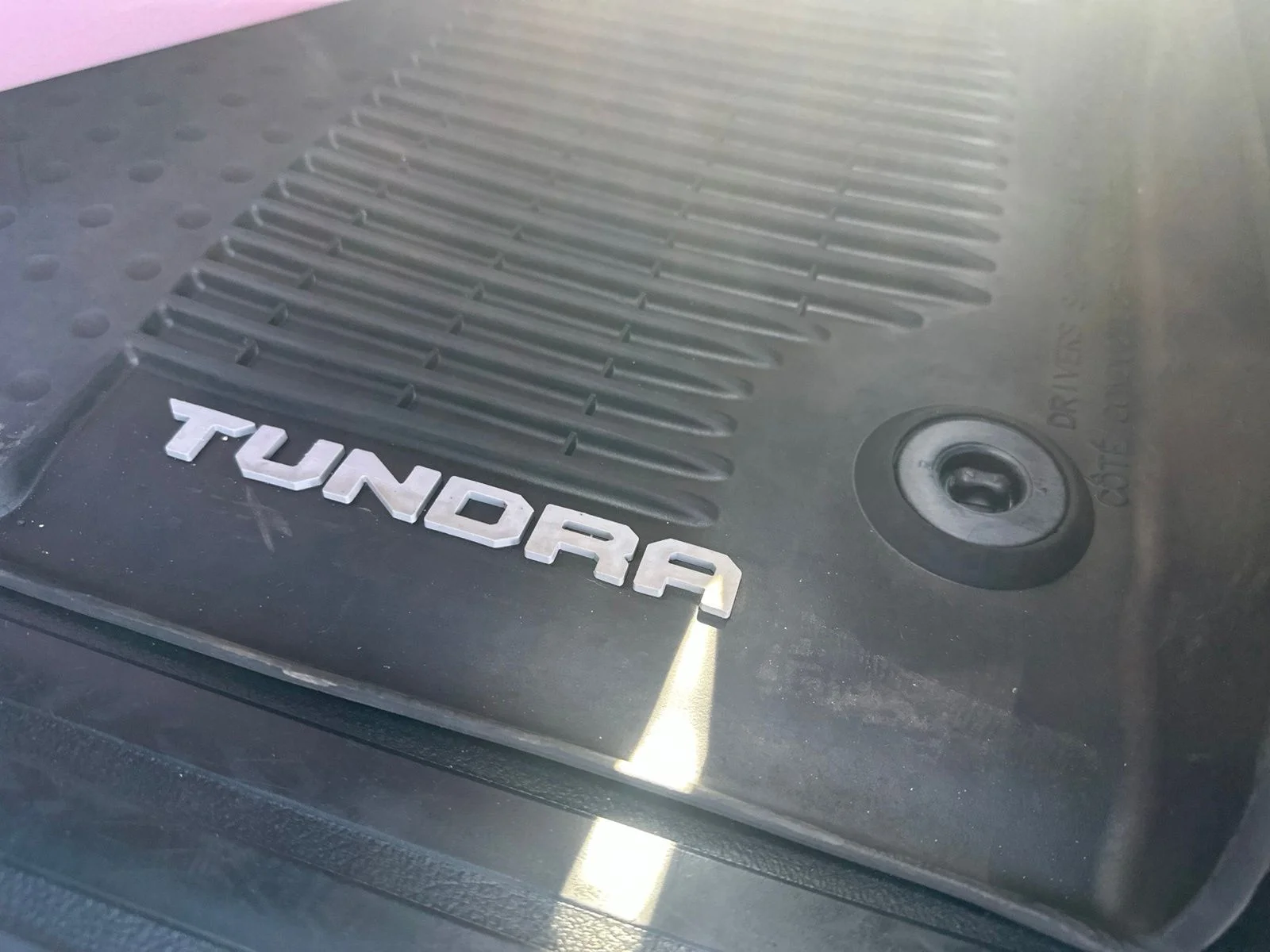 Used 2020 White Toyota SR5 image 18