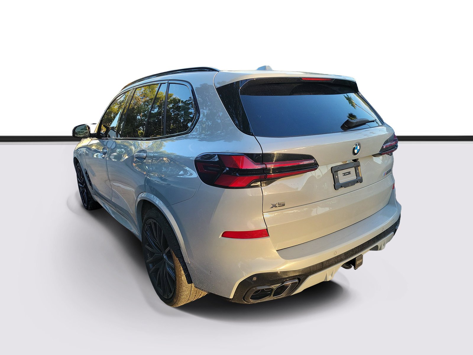 Used 2025 Brooklyn Grey Metallic BMW M60i image 3