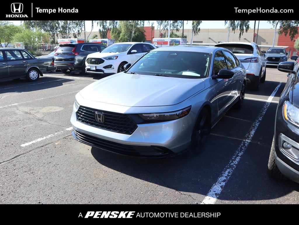 2023 Honda Accord Hybrid Sport-L w/o BSI's photo