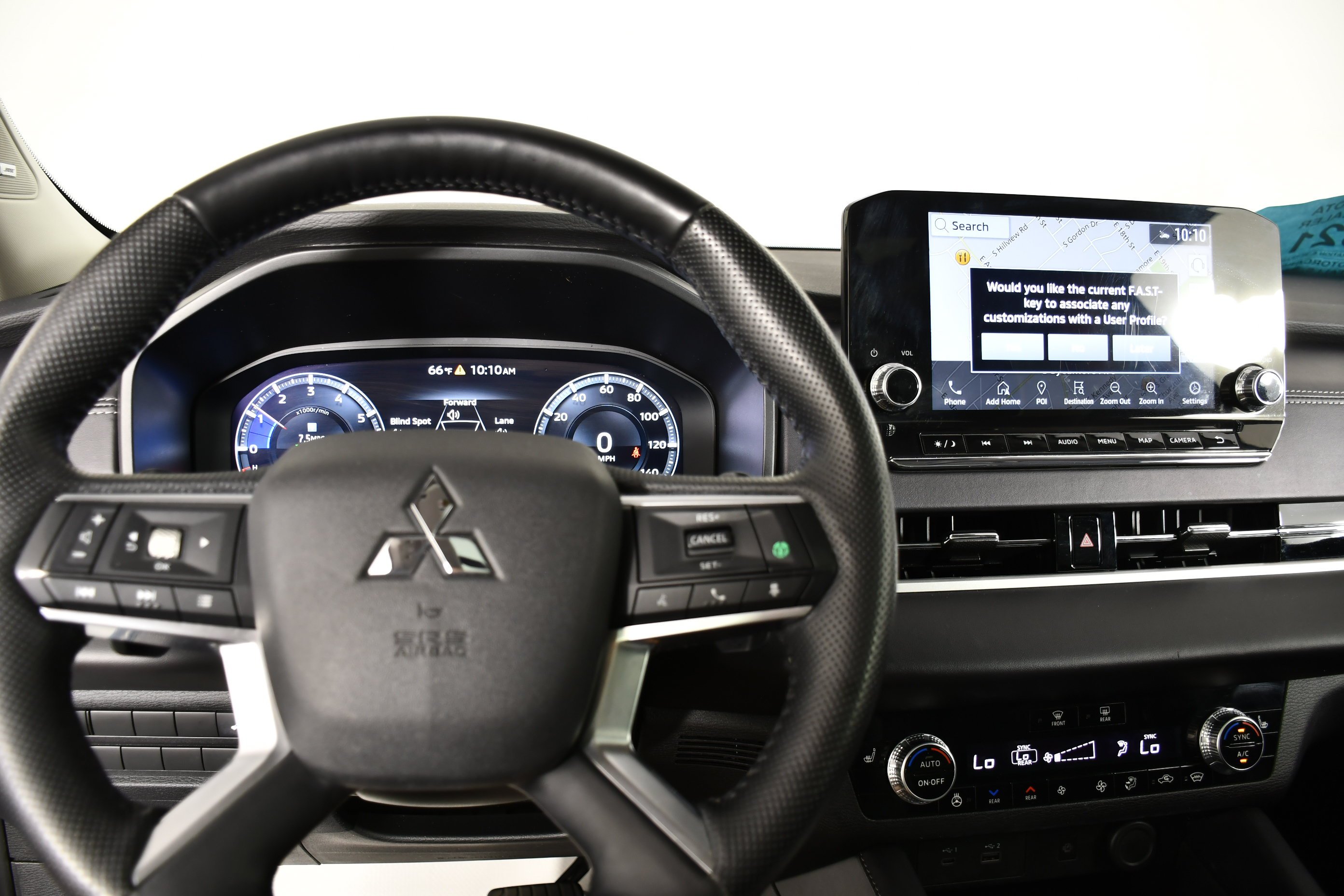 2024 Mitsubishi Outlander SEL - Photo 16