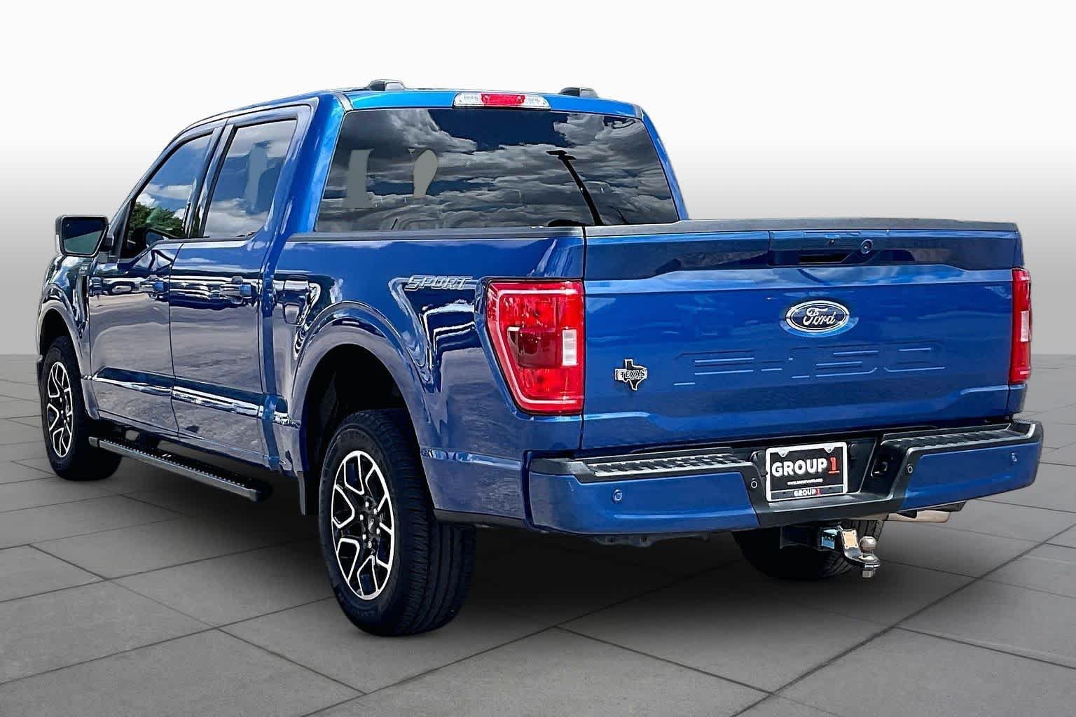 Used 2023 Atlas Blue Metallic Ford XLT image 11