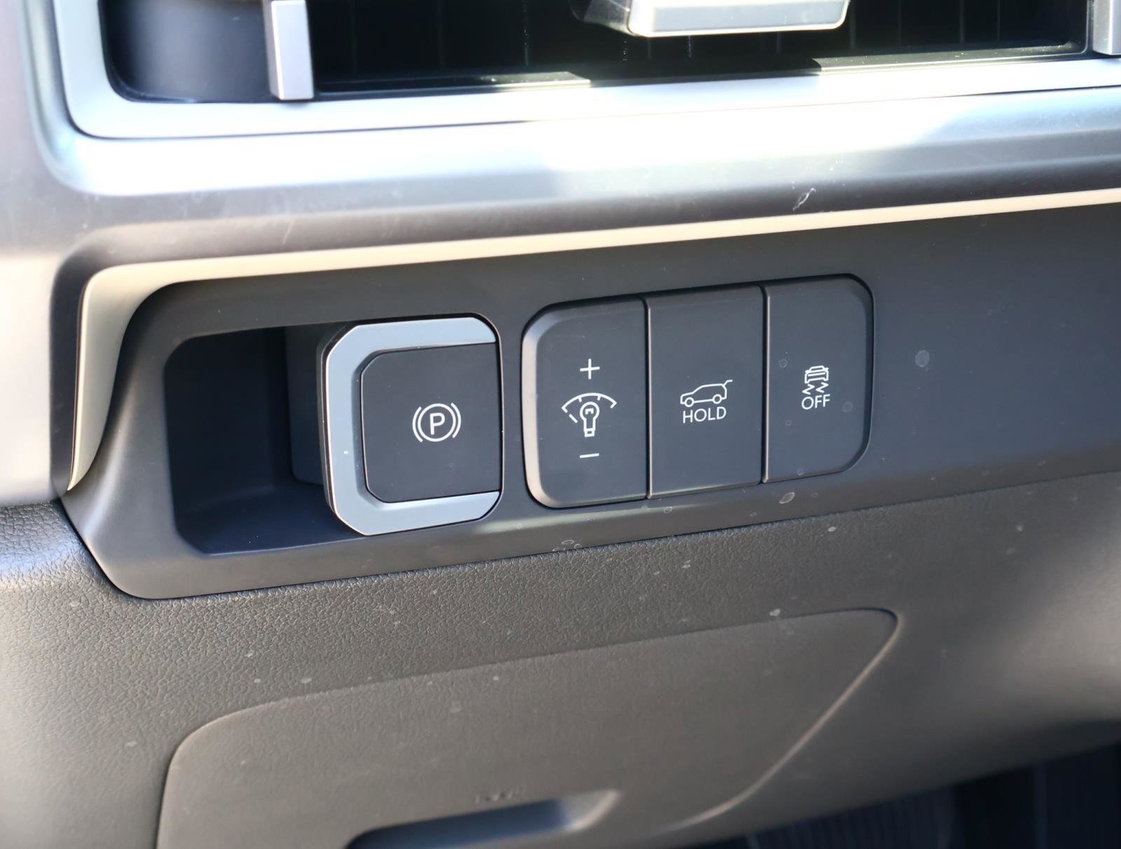 Certified Used 2026 Hampton Gray Hyundai SEL image 21