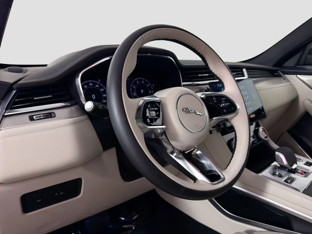 Used 2026 White Jaguar P250 R-Dynamic S image 9