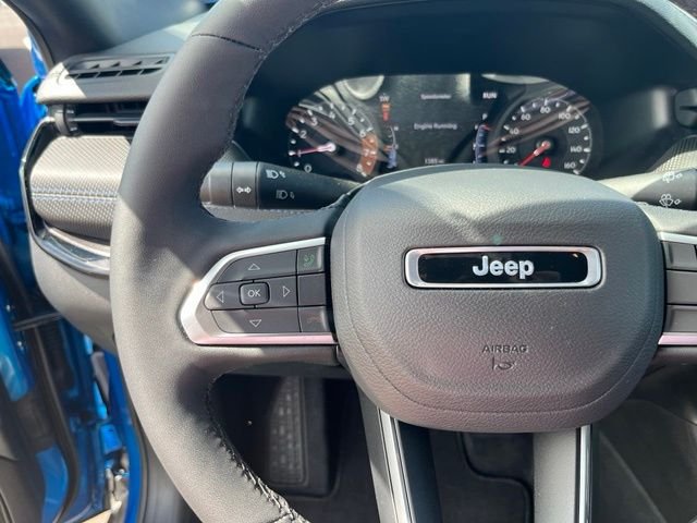 New 2026 Hydro Blue Pearlcoat Jeep Latitude image 27
