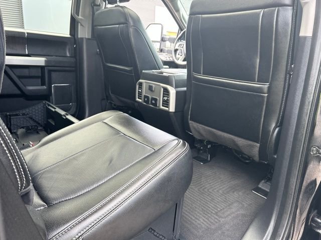 Used 2020 Black Metallic Ford Lariat image 16
