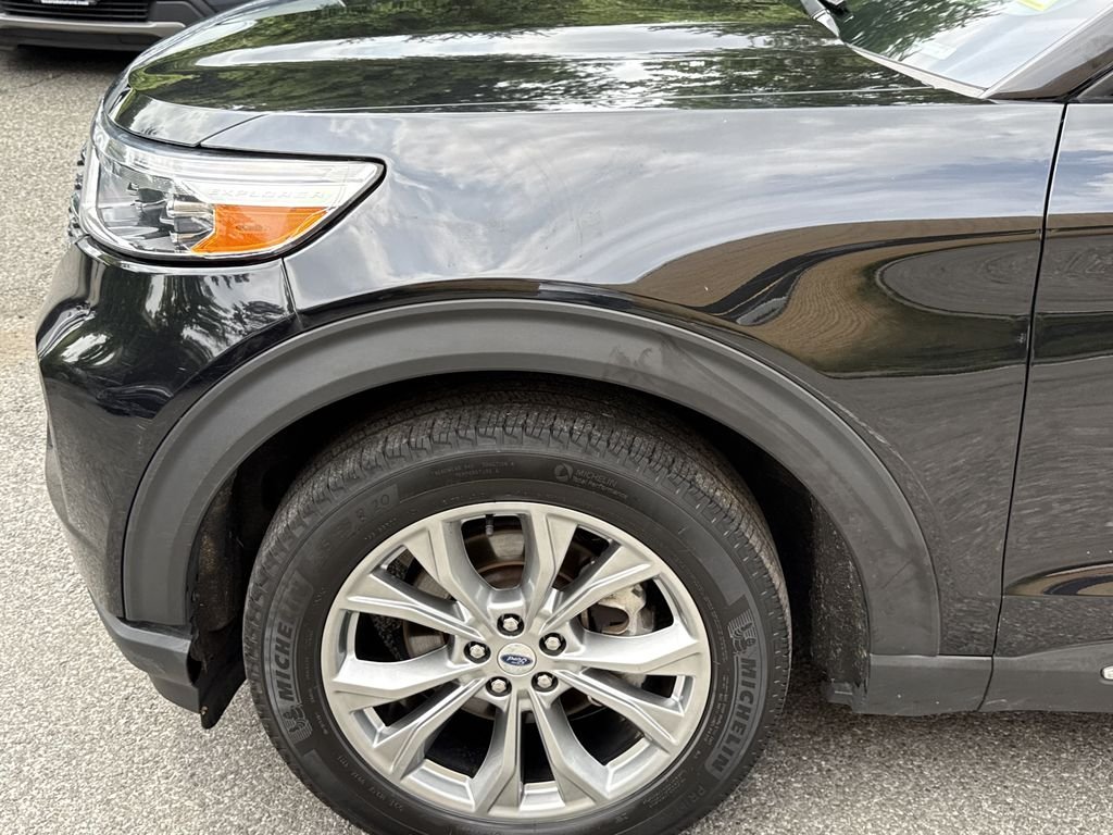 Used 2023 Black Ford XLT image 10