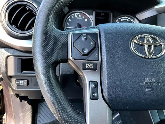 Used 2016 Gray Toyota SR5 image 12