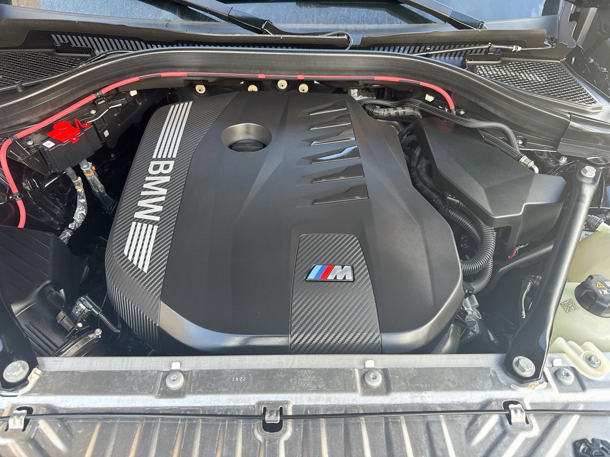 Used 2026 Black Sapphire Metallic BMW M50 xDrive image 34