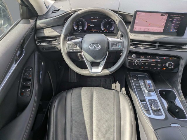 Used 2025 Gray INFINITI LUXE image 18