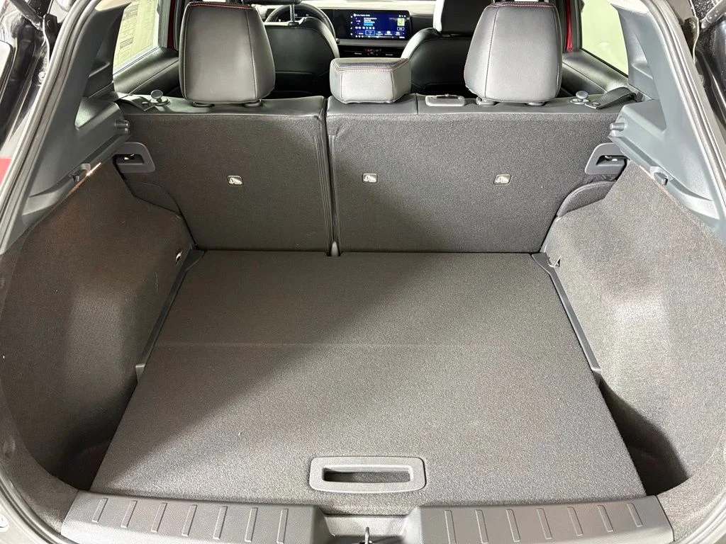 2026 Nissan KICKS SR - Photo 36