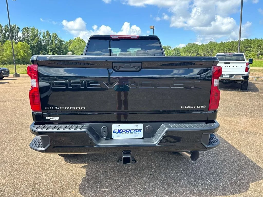 2026 Chevrolet Silverado 2500 HD Custom - Photo 10
