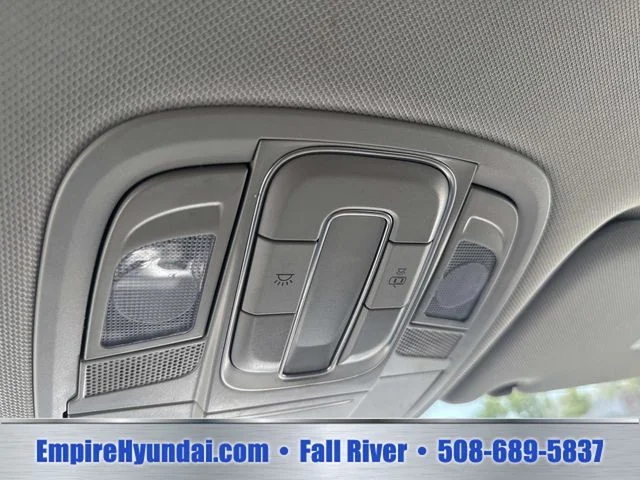 Used 2020 Gray Hyundai SE image 24