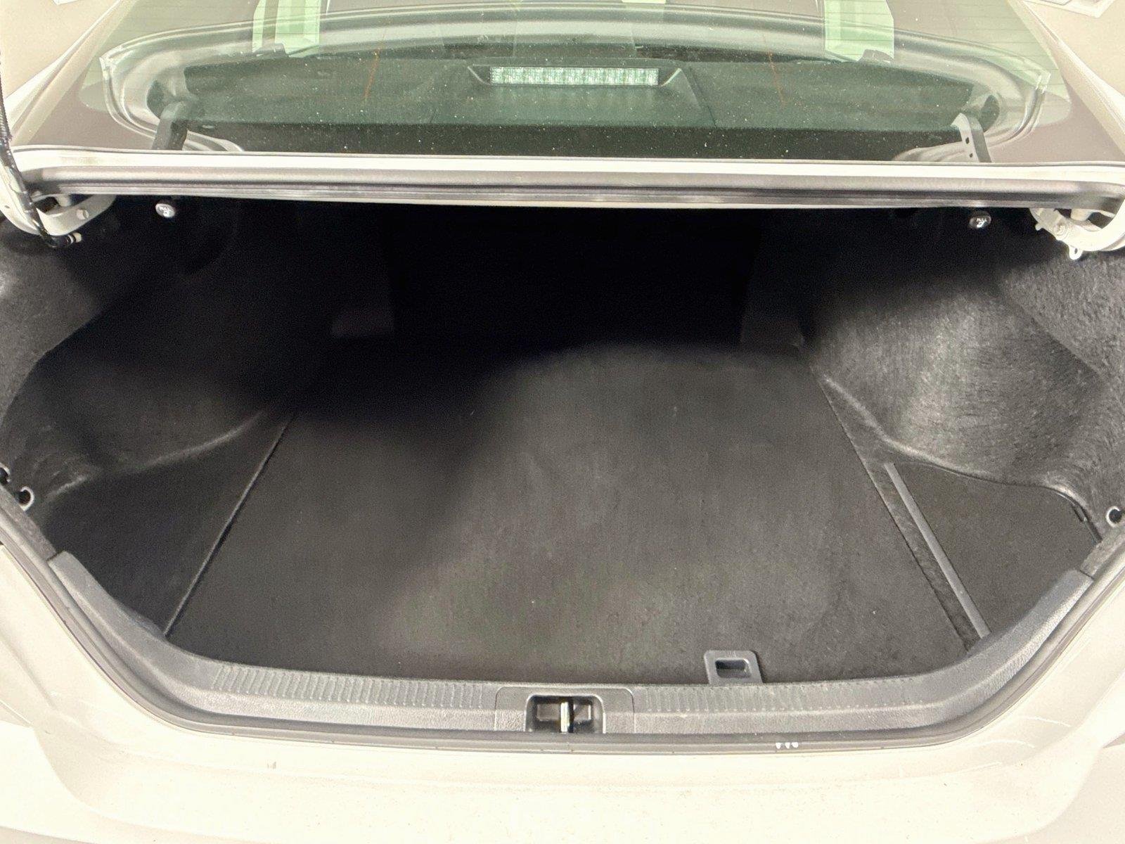 Used 2025 Ice Cap Toyota LE image 38