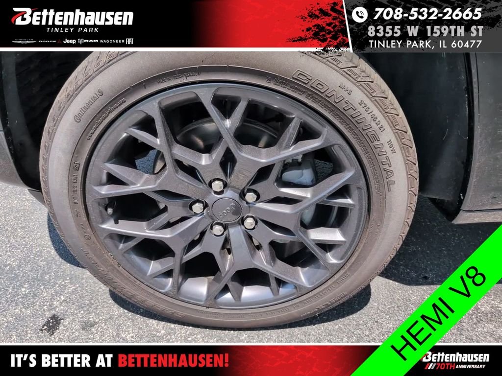 Used 2024 Diamond Black Jeep Summit image 10