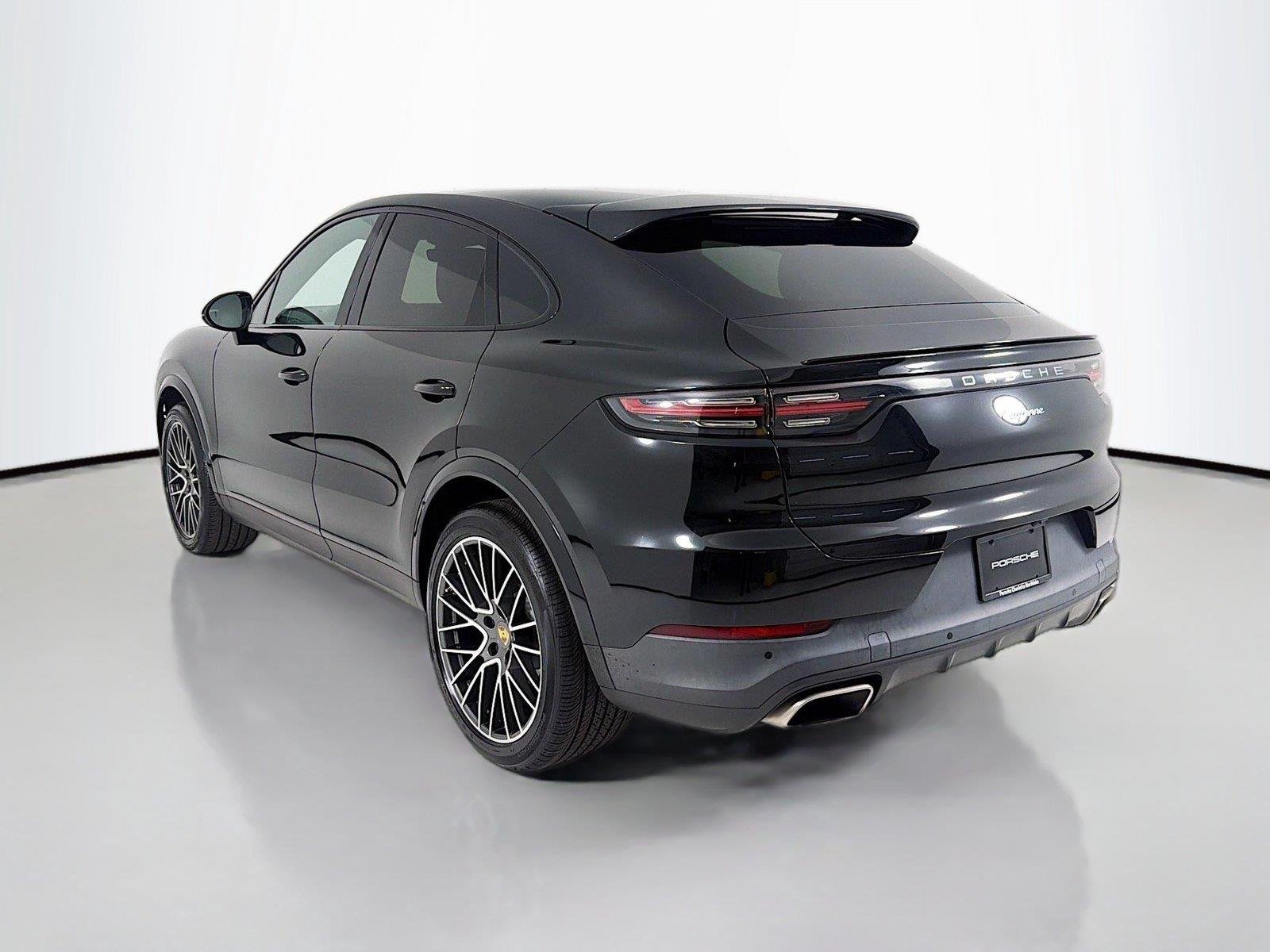 Used 2023 Chromite Black Metallic Porsche Base image 3