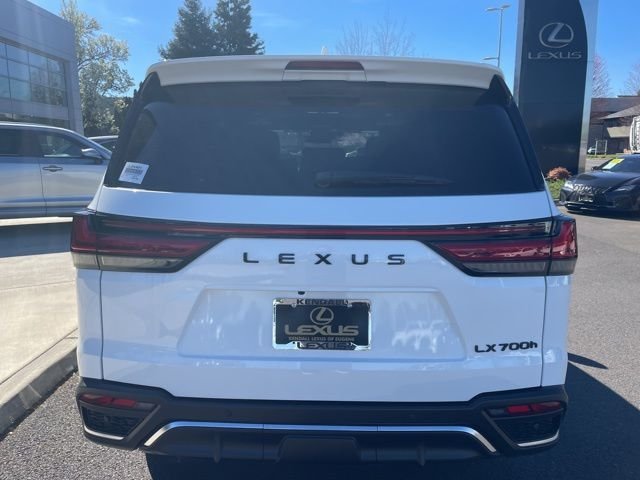 2026 Lexus LX 700h F-Sport - Photo 6