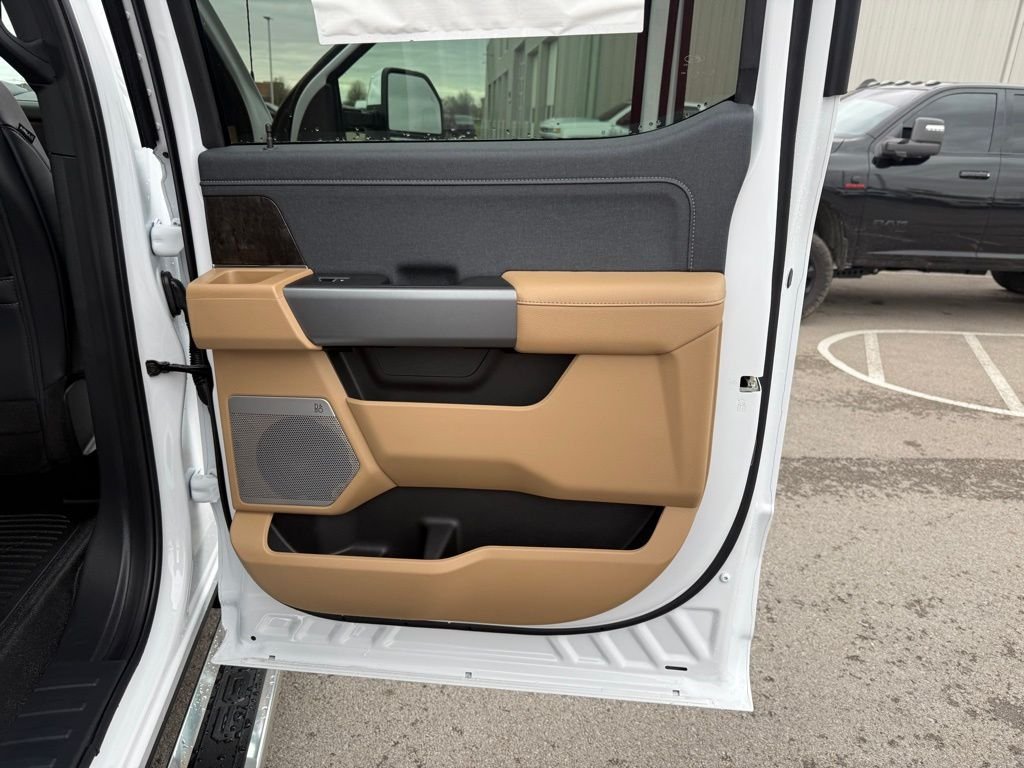 New 2026 Oxford White Ford F-250® Lariat® image 18