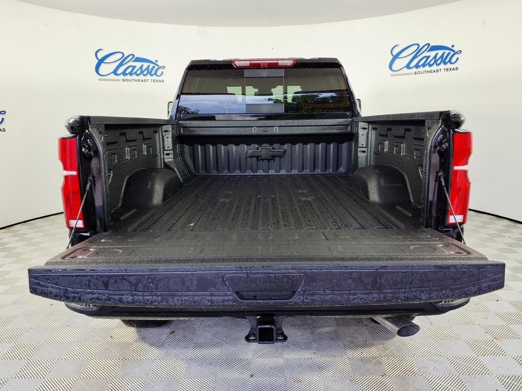New 2026 Black Chevrolet LT image 5